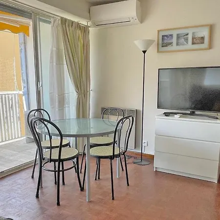 Palais De La Apartment