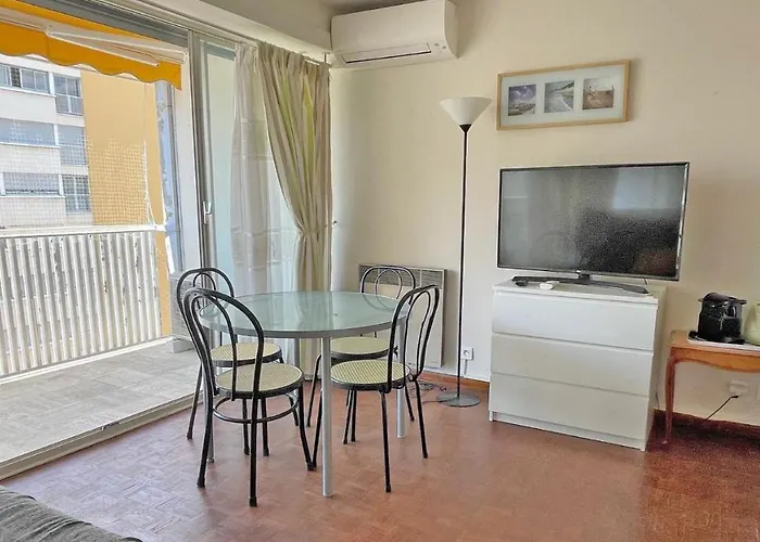 Palais De La Apartment